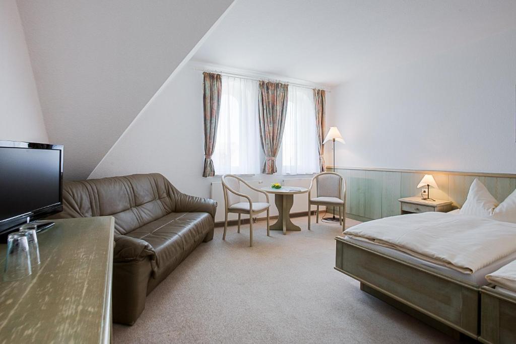 Der Insulaner - Hotel & Restaurant Malchow  Bilik gambar